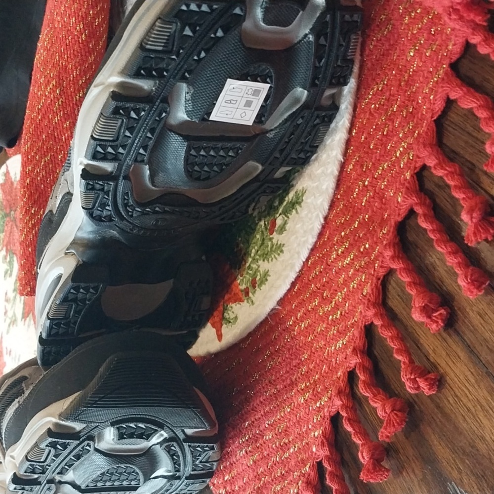 Men's Skechers 16 Wide Athletic Shoe Gem